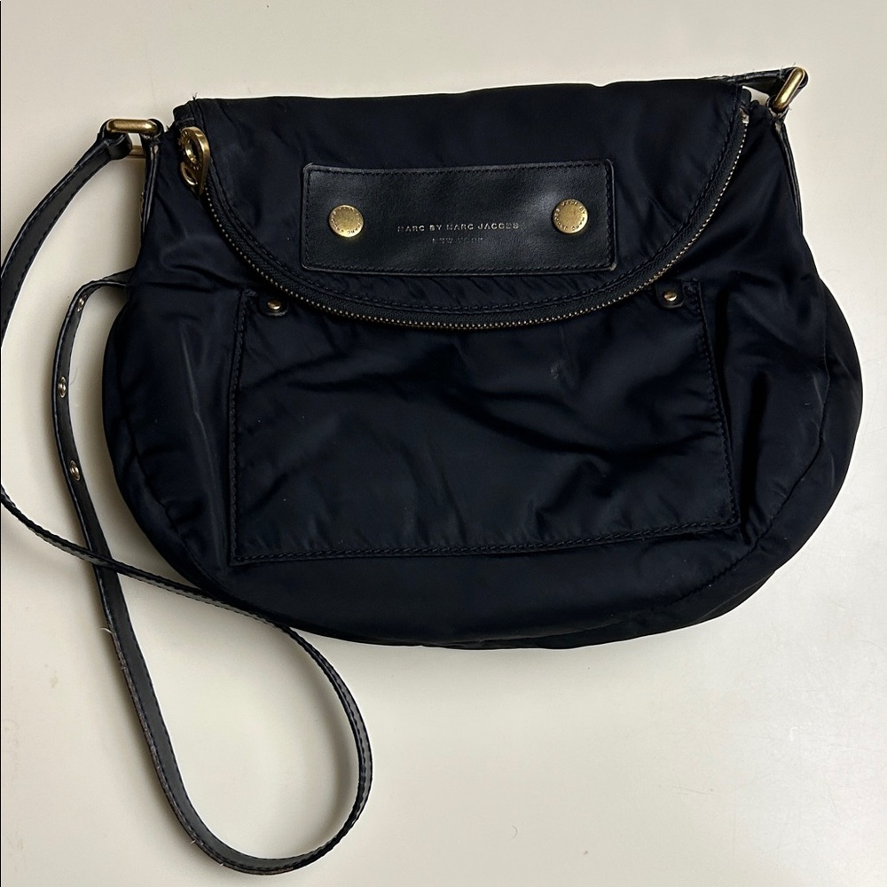 Marc Jacobs Elegant Black Crossbody Bag